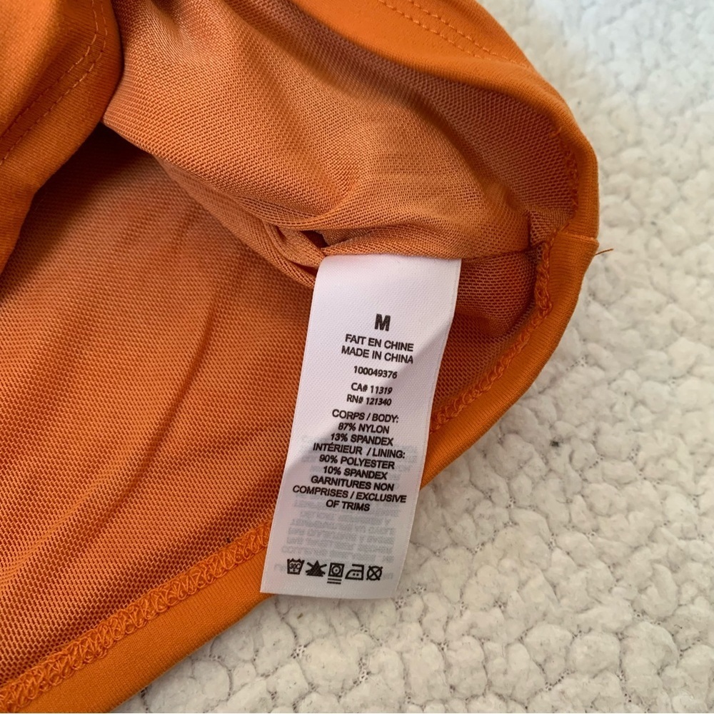 Dynamite Orange Cropped Top - Picture 4 of 6